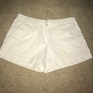 White gap shorts